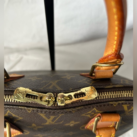 LOUIS VUITTON Monogram Alma PM - Picture 4 of 15